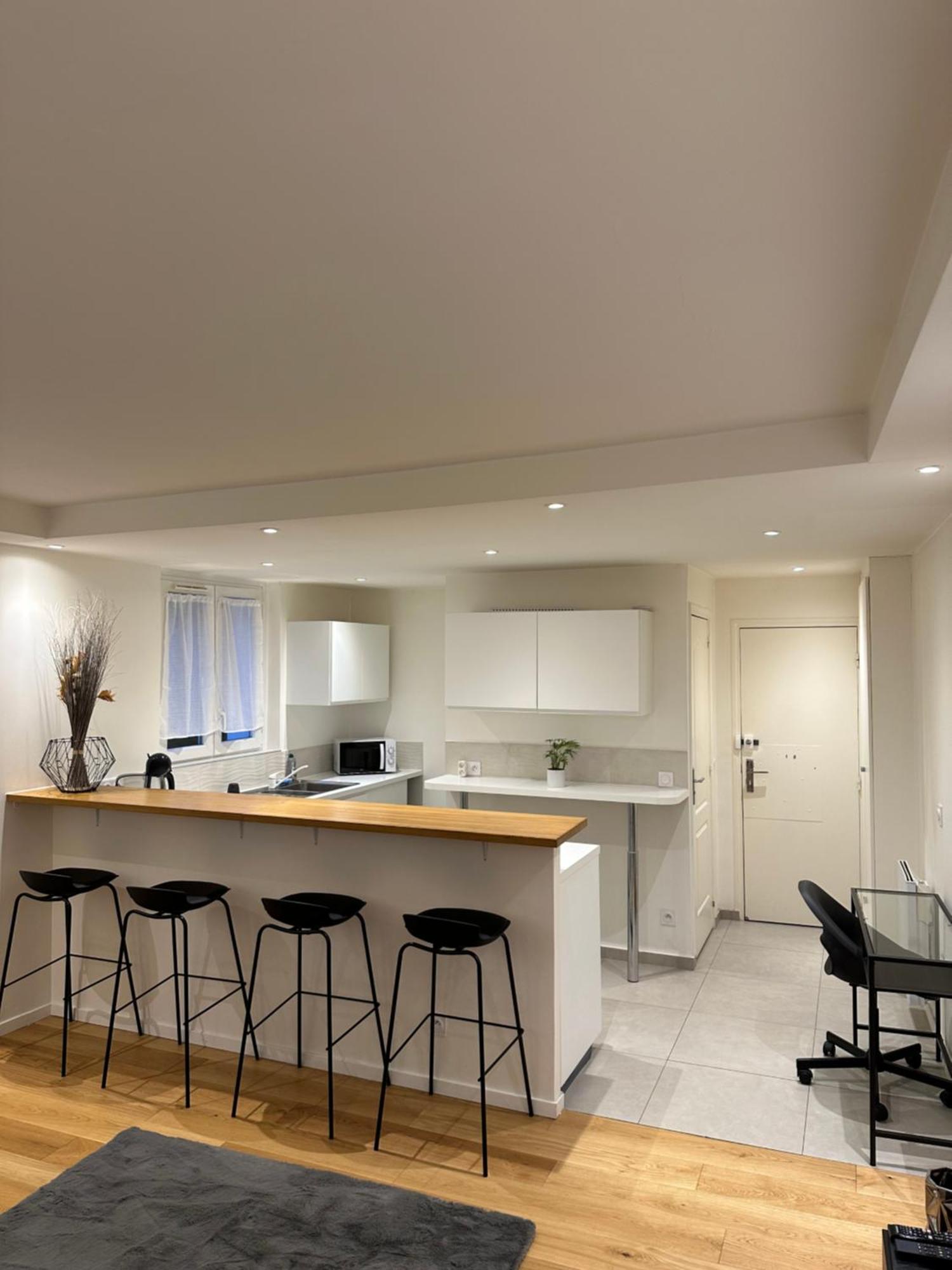 Super Appartement Refait A Neuf Beaucoup De Charme Boulogne-Billancourt Buitenkant foto
